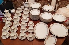 Servizio piatti porcellana