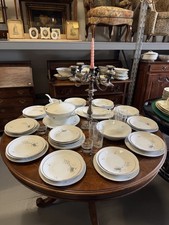 Servizio Piatti in Porcellana